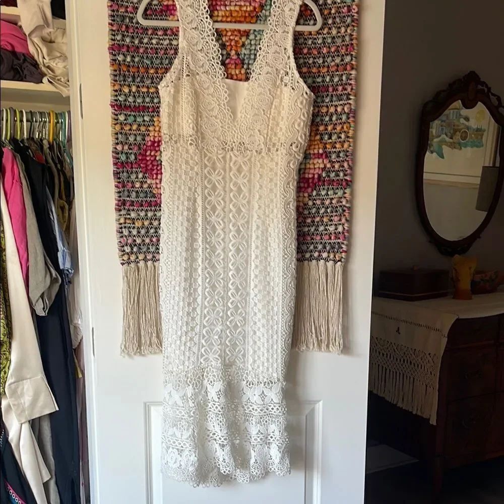 Elegant White Lace Dress